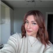 Madrelingua Inglese offre lezioni private per studenti/adulti e aiuto compiti per bambini